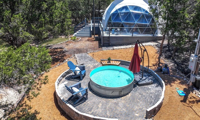 Spring Branch House | Heated Cowboy Pool + Stargazing Dome & Yoga Studio Retreat