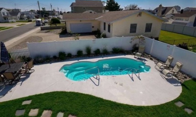 Brigantine House | HEATED IN-GROUND POOL, 7 LARGE BEDROOMS, WALK TO BEACH, 5 MILES TO AC
