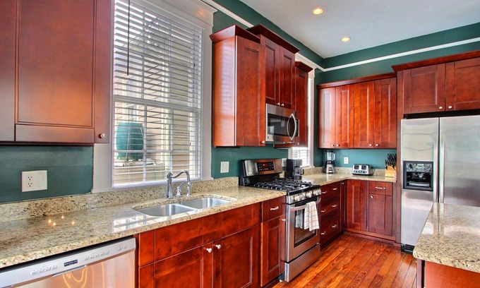 Historic Downtown Savannah House | Heated Pool Access | 5*Clean | Flex Cancelation