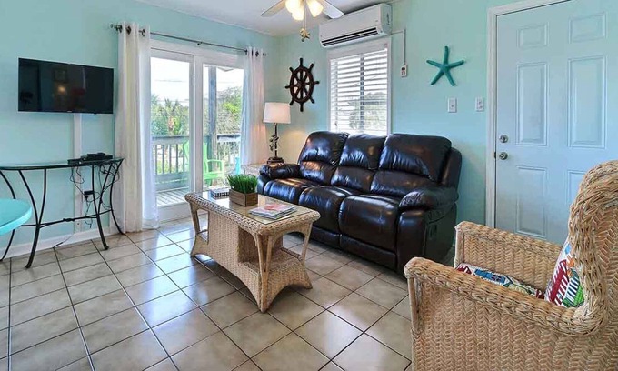 Tybee Island Apartment | Heated Pool Access | 5*Clean | Flex Cancelation