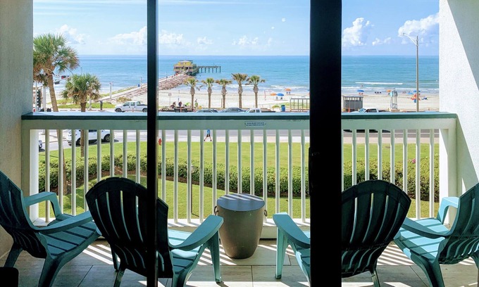 Galveston Condo | Heated pool! Awesome beach view from the Top Floor! Front row! #302