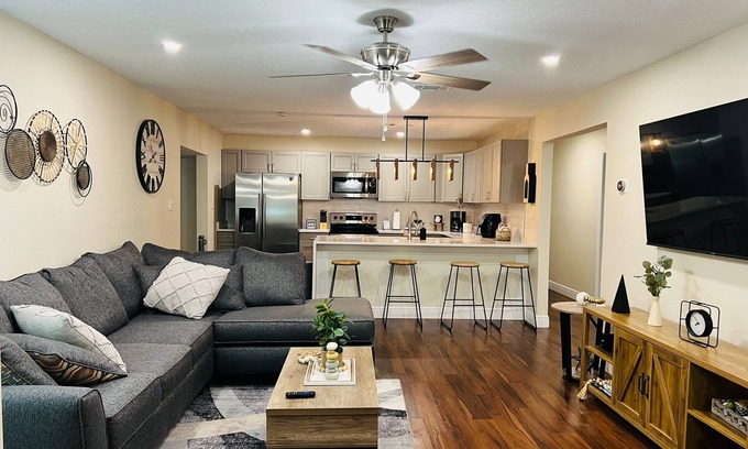 Lake Panasoffkee House | Heated pool & Kayaking house with a canal access in Lake Panasoffkee