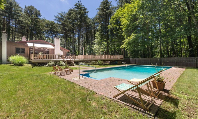 West Hurley House | Heated pool, outdoor deck, fire pit, basketball court, fireplaces, central air.