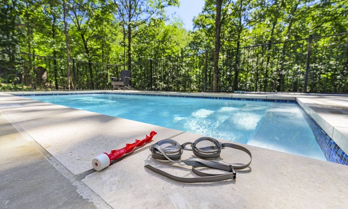 Broken Bow Cabin | Heated Pool | Sport Court | Playscape
