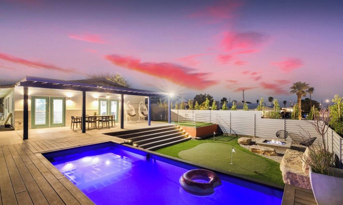 Rancho Del Oro House | Heated Pool-Spa, Mini Golf, Fire Pit, Game Room, Stunning Views, and More!