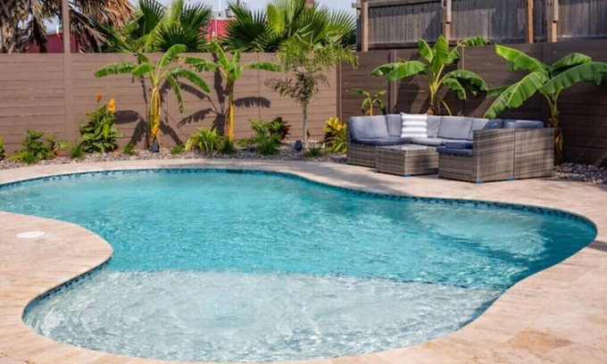 South Padre Island Condo | Heated Pool, Top-Floor Condo @ Beach Centern