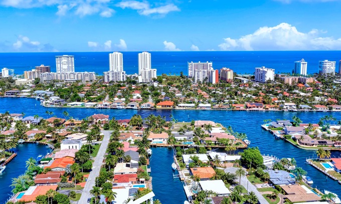 Pompano Isles House | Heated Pool! Waterfront+1 Mile To Beach and shops!