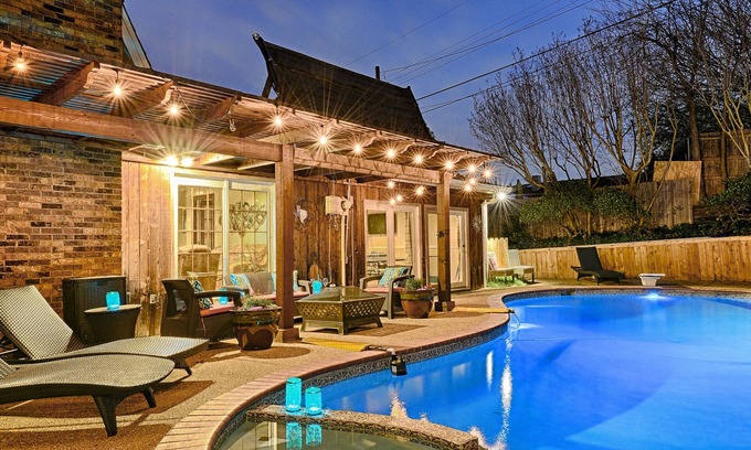 Las Colinas House | HEATED Swimming Pool, Hot Tub, 2 Game Rooms, Arcades, pool table, pingpong table