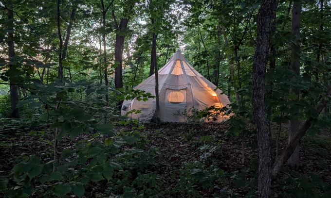 Kasbeer RV Rental | Heated Tent, Queen Bed in Forest on Farm w Animals