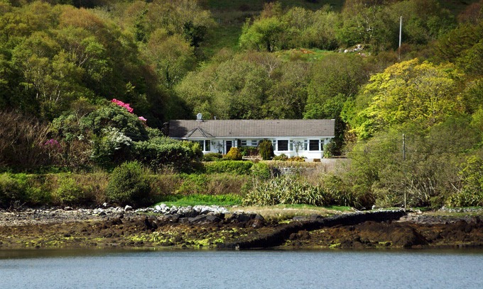 Cashel House | Heather House - Three Bedroom House, Sleeps 6