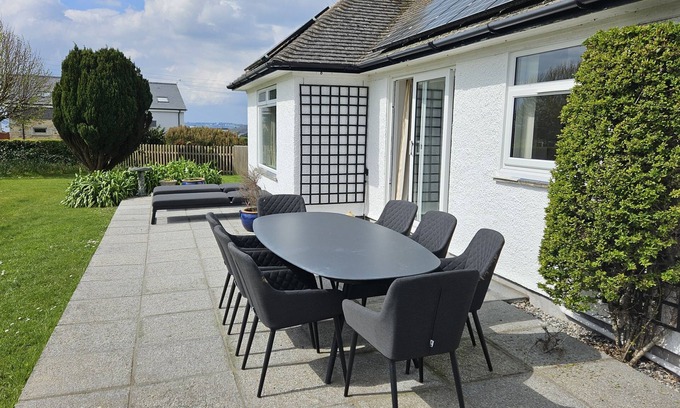 St. Mawes Cottage | Heathfield - a holiday home that sleeps 8 guests in 4 bedrooms