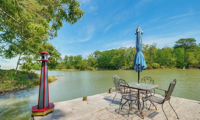 Heathsville House | Heathsville Home w/Sunroom < 10 Mi to Beach!