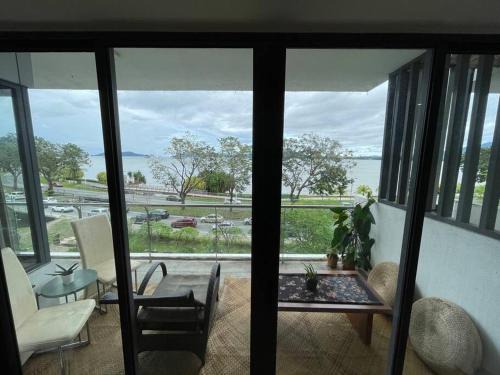 Likas Apartment | Heaven in the City 2 beachfront condo