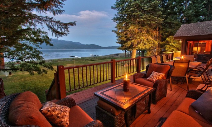 Lake Almanor Country Club House | Heaven on the Lake Almanor Peninsula! New Trex Deck!