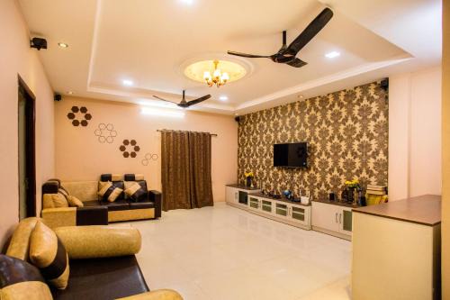 Perumbakkam Hotel | HEAVEN PLEASANT STAy