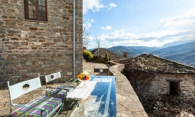 Kipoi Villa | Heaven's View Mansion - Zagori Stone Built Gem