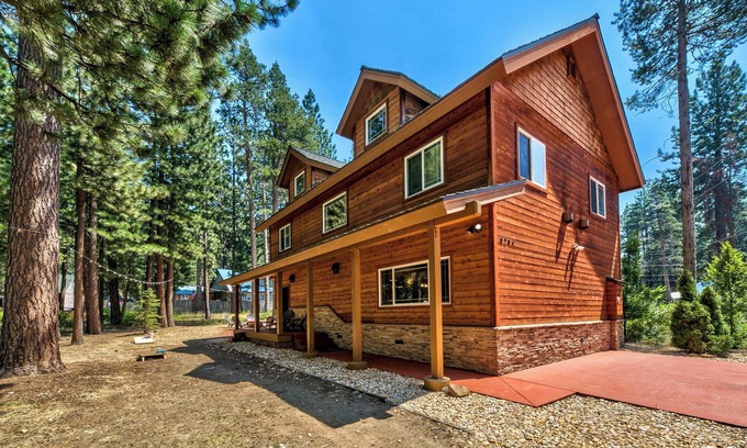 South Lake Tahoe Ski Chalet | Heavenly Chalet - Close to Gondola & Beaches, AC