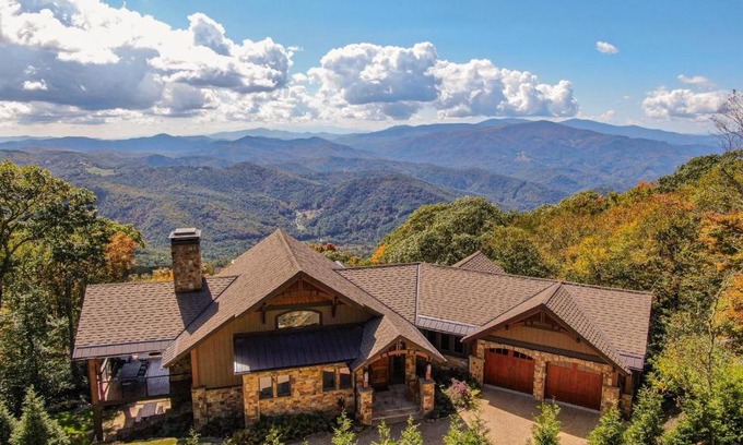 Banner Elk House | Heavenly Daze at Eagles Nest