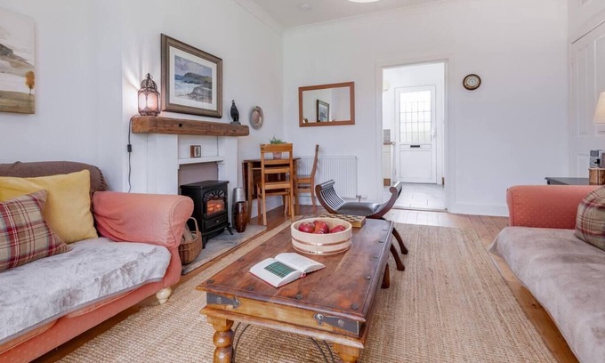 Comrie Cottage | Heavenly Heather Cottage