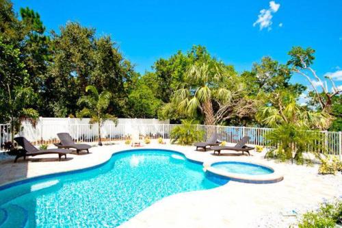Anna Maria House | Heavenly Holly