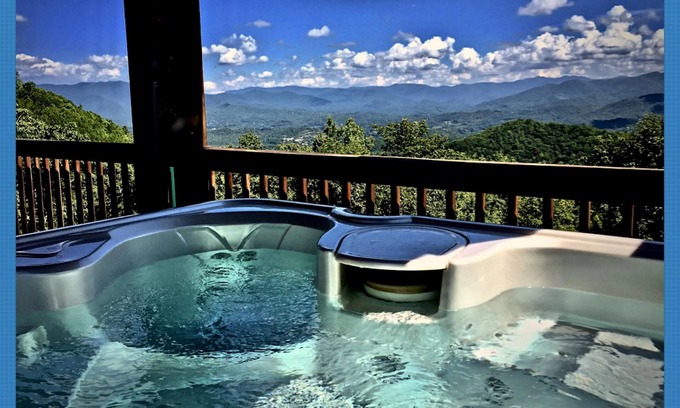 Bryson City Cabin | Heavenly Mtn Views/Secluded/5 Star Amenities/Wi-Fi