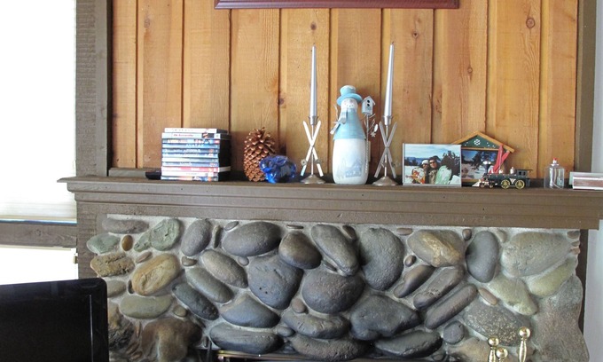 South Lake Tahoe House | Heavenly Ski Condo - prime location - 30-day min stay - Contact host for rates
