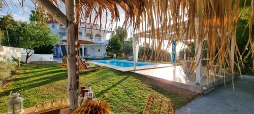 Oropos Apartment | Heavenly Views-1- Maisonette with pool close to the Beach