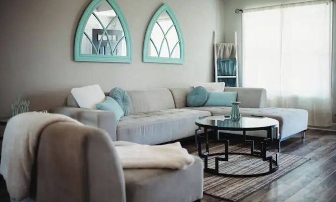 Clarksville House | HeavenScent Relaxation Home + Fire pit Area