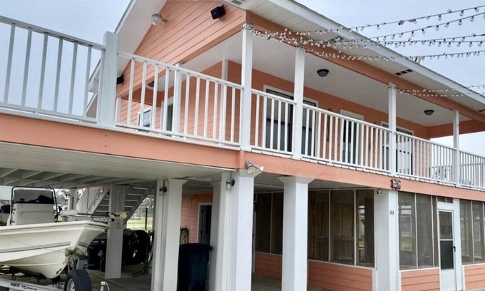 Creole House | Heberts Landing Fishing Camp with Water View