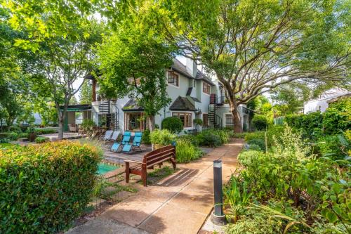 Rondebosch House | Hedge House Guest House