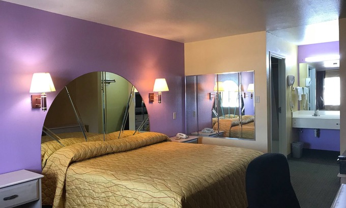 Harker Heights Hotel | Heights Inn