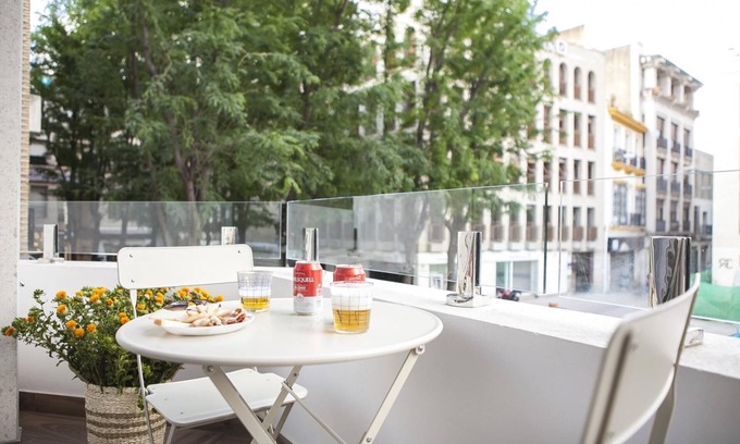 Historical Center Apartment | Heima Magdalena Square D