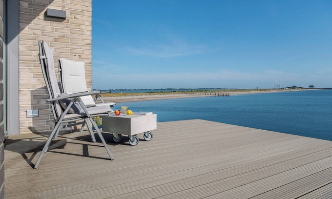 Olpenitz Apartment | "Heimathafen 2" vacation apartment with sauna, south-facing terrace & roof terrace by the water
