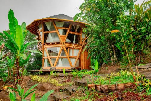 Canelos Villa | Heimatlos Bamboo Suites