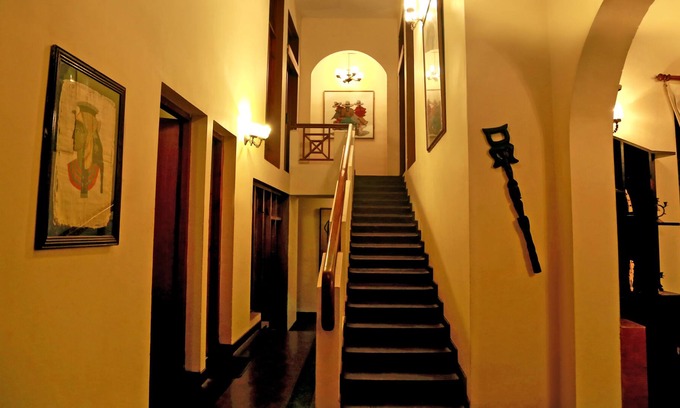 Kaduwela Villa | Heina Nature Villa Colombo ( Duluxe Room)