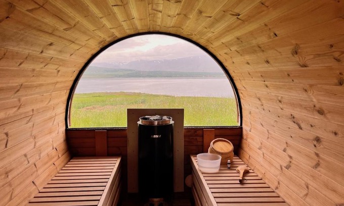 Svalbarðseyri Villa | Helgafell retreat center