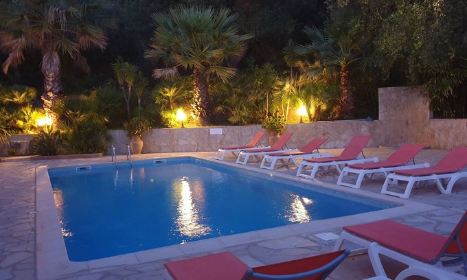 Cargese Apartment | Hélios1 6pers - 3 bedrooms beach 5 mins away and heated pool
