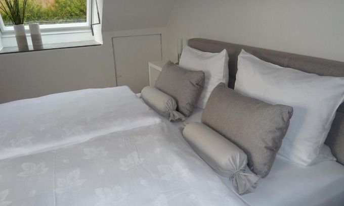 Kondringen Apartment | Helle 70 qm Ferienwohnung mit herrlichem Blick