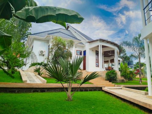 Moshi Villa | Hellen's Riverside villas