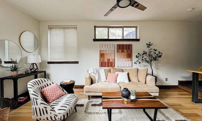 East Missoula House | HELLGATE CANYON VIEWS AND CLOSE TO DOWNTOWN
