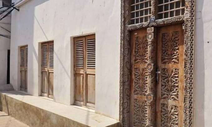 Stone Town Apartment | Hello Rafiki House - Family Room
