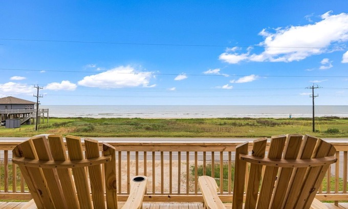 Port Bolivar House | HELLO SUNSHINE - Bayside home with a Amazing Gulf Views! Sleeps 16