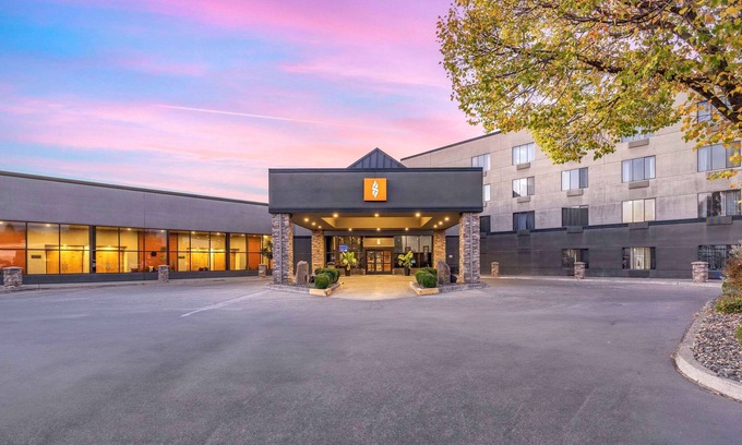 Lewiston Hotel | Hells Canyon Grand Hotel, an Ascend Collection Hotel