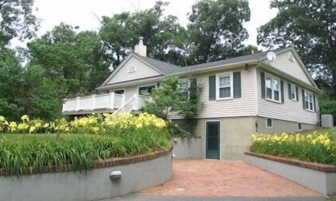 Warm Springs House | Hemlock Cottage Fisherman's Paradise