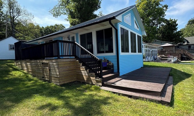 Reading House | Hemlock Lake House - Close to Hillsdale College