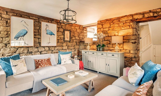 Rodborough Cottage | Hendy Cottage