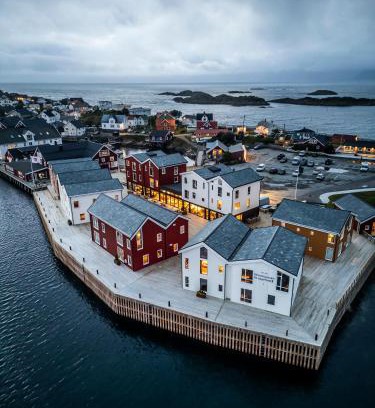 Henningsvaer Hotel | Henningsvær Bryggehotell - by Classic Norway Hotels