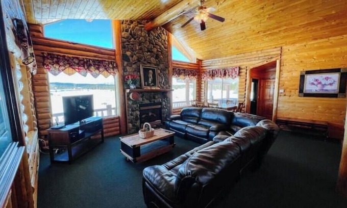Last Chance House | Henry's Fork Cabin - Your Perfect Retreat Awaits!