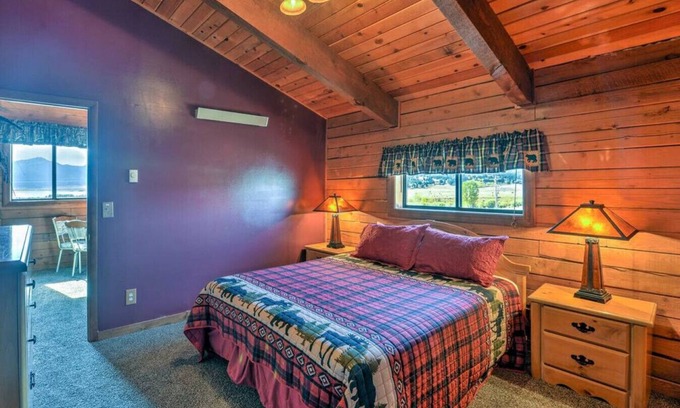 Island Park House | Henry's Lake Overlook I - 20 Miles from YNP