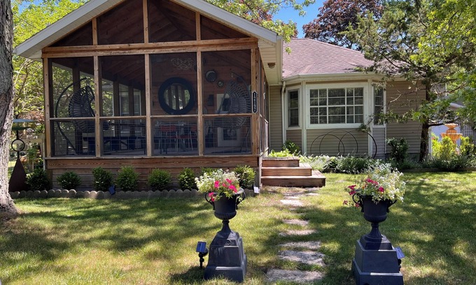 Sawyer House | Here and Now